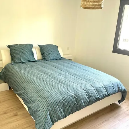 New House For 8 People Hébergement de vacances *